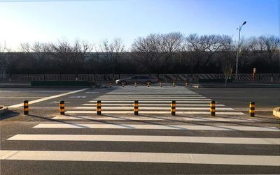 順義區道路設施升級，增設人行橫道與警示燈消除安全隱患